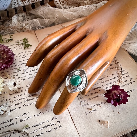 Hammered Sterling Silver & Bronze Bezel Malachite Statement Ring - Picture 7 of 12